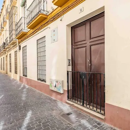 Classic Near Plaza De La Merced By Rems